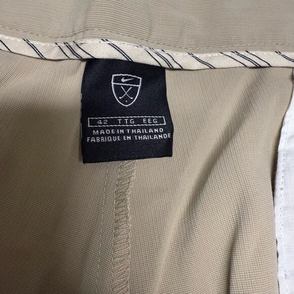 Nike Golf Mens Shorts Sz 42 Khaki Textured Teflon Wrinkle Resistant Pleated NEW - Picture 4 of 6